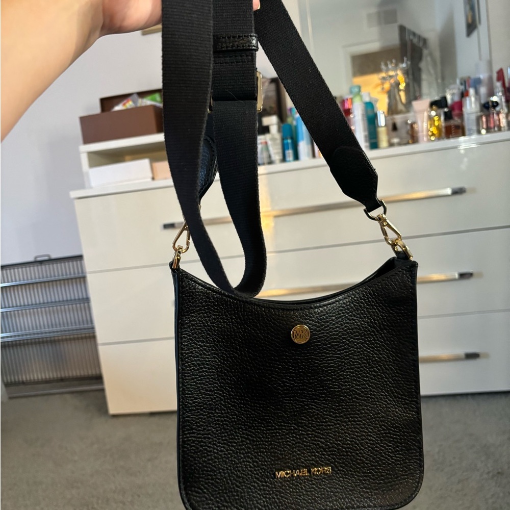 Michael Kors crossbody purse